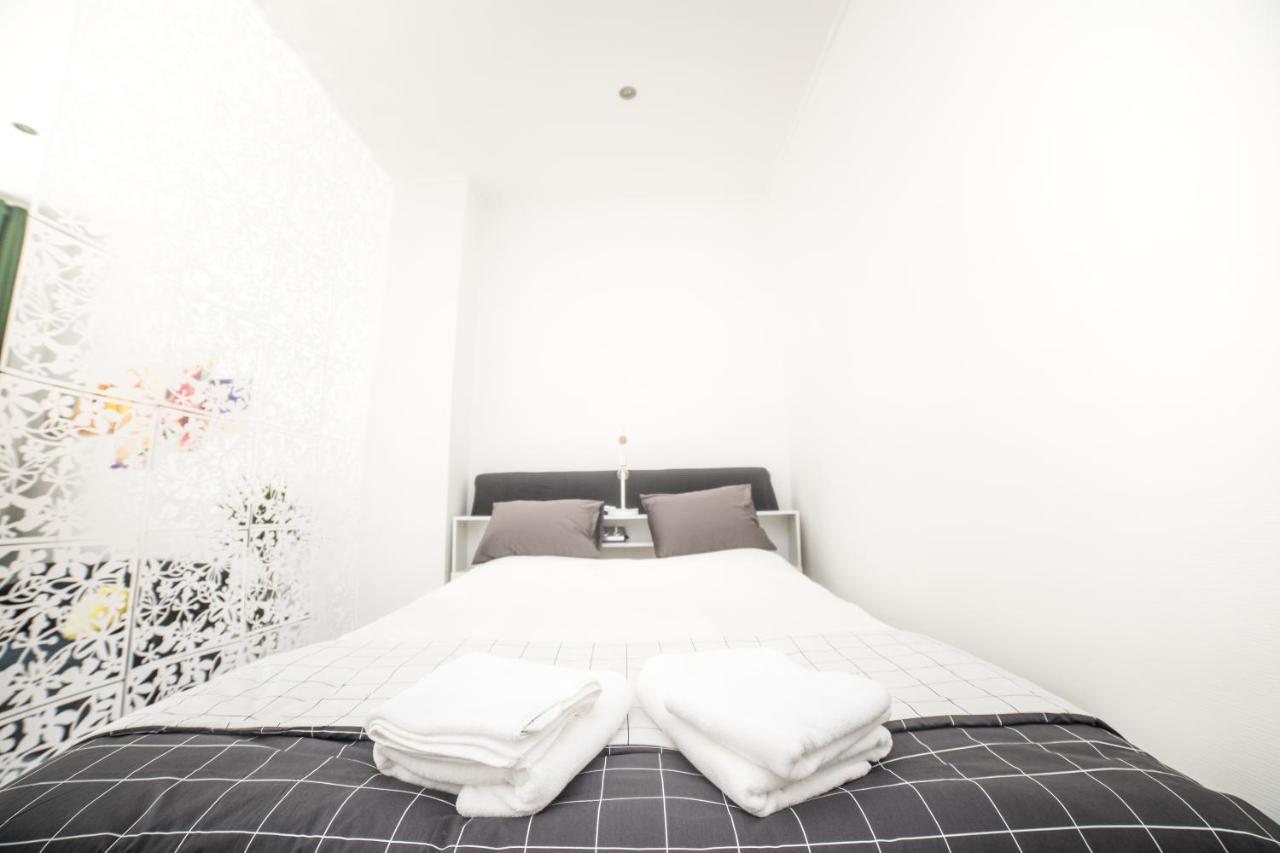 City Centre Hidden Gem! Apartment For Up To 3 People Брюссель Екстер'єр фото